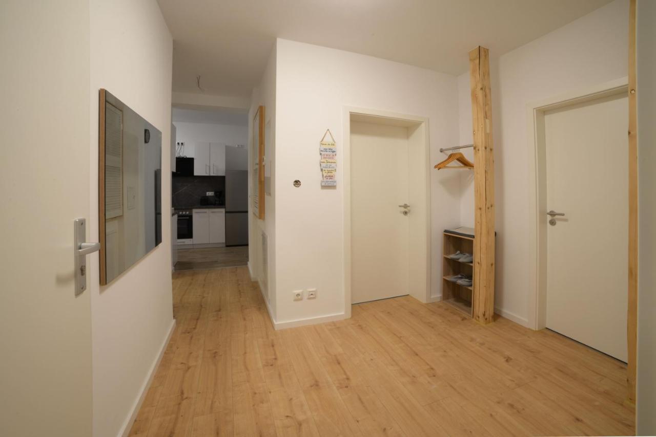Schoene Ferienwohnung 78M2, 3 Schlafzimmer, 2 Baeder, Zentrumnah, 1Og Erfurt Exterior foto
