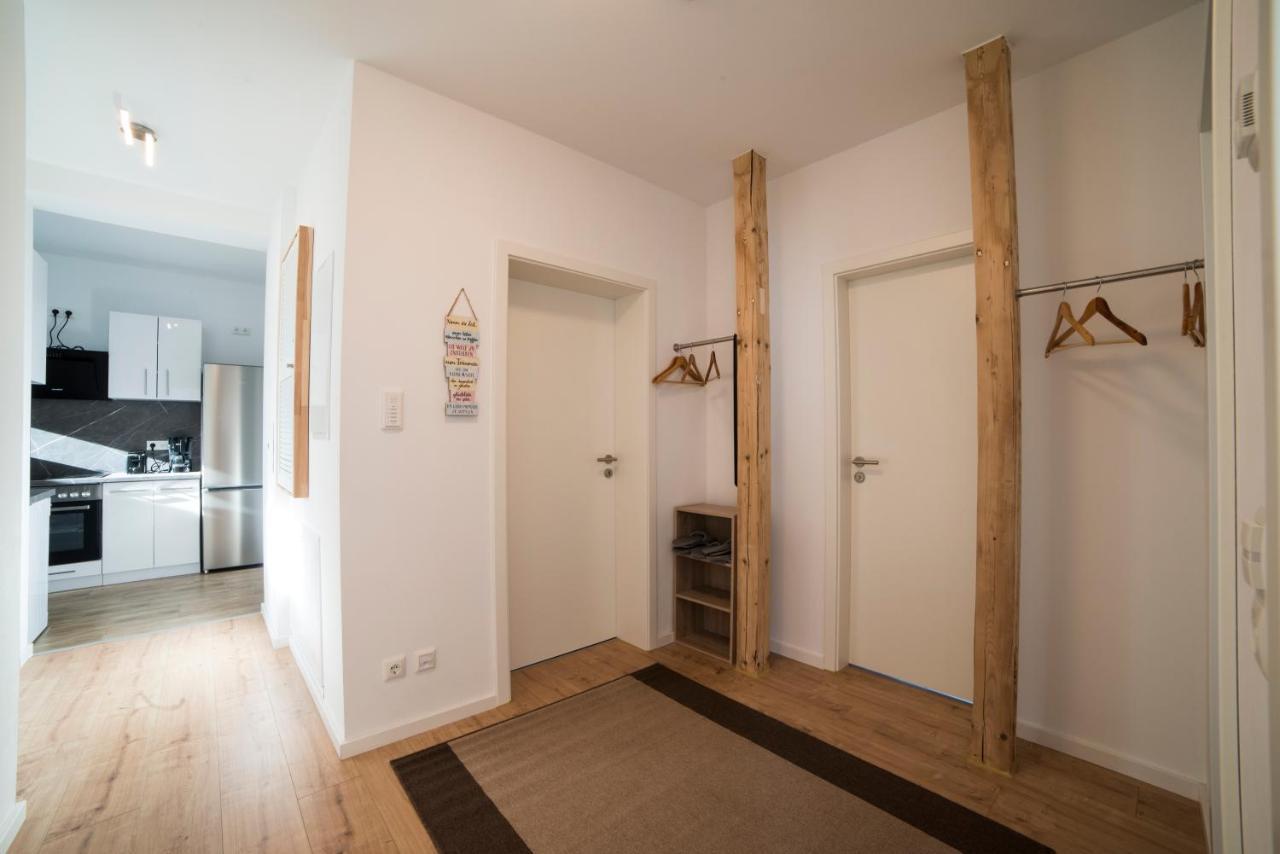 Schoene Ferienwohnung 78M2, 3 Schlafzimmer, 2 Baeder, Zentrumnah, 1Og Erfurt Exterior foto